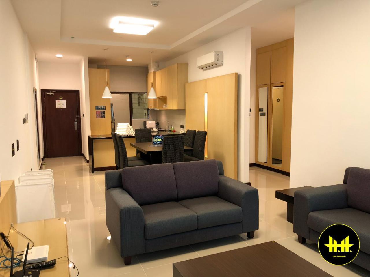 Luco Apartments @ Imperial Suites Кучінг Екстер'єр фото