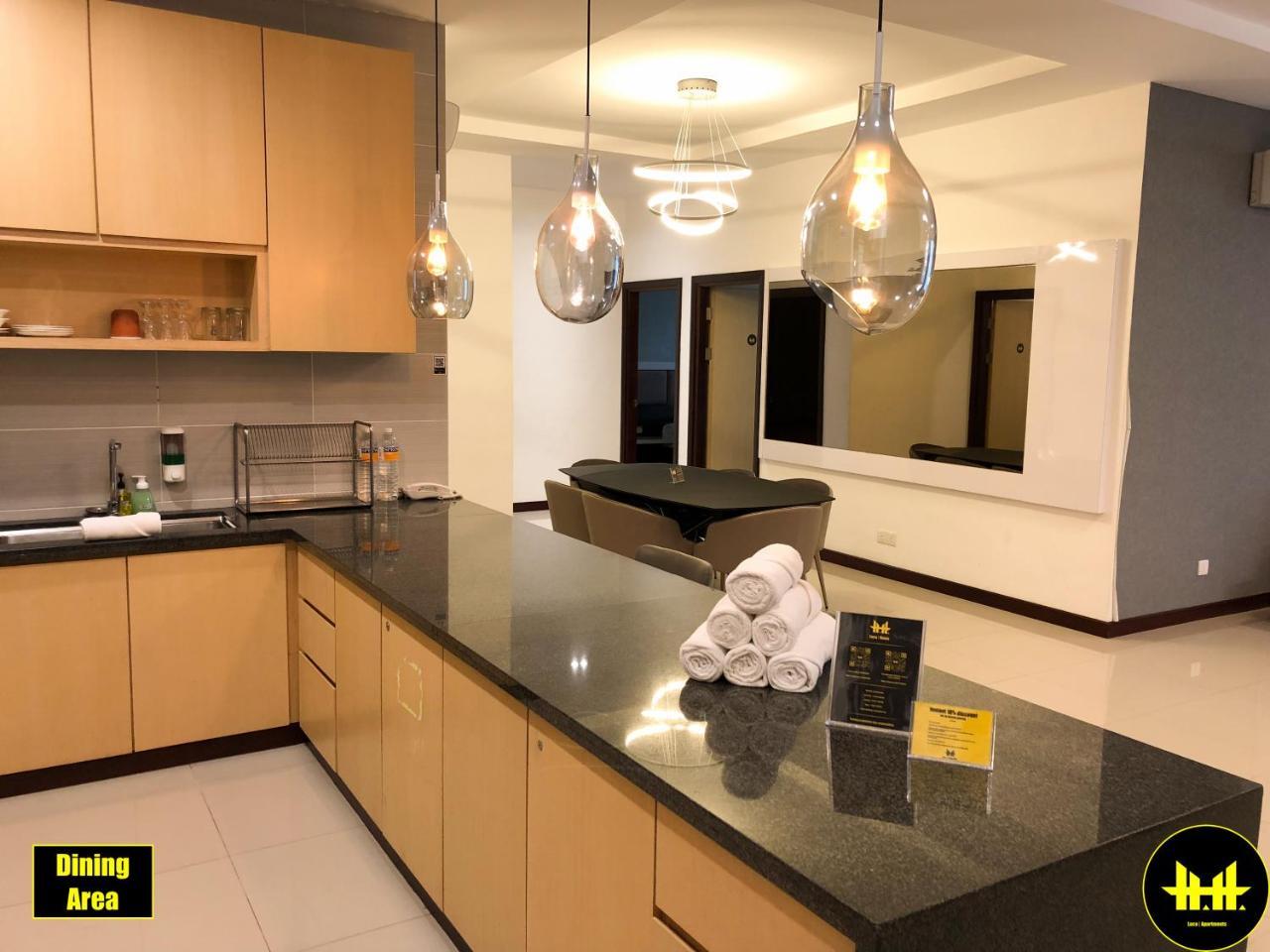 Luco Apartments @ Imperial Suites Кучінг Екстер'єр фото