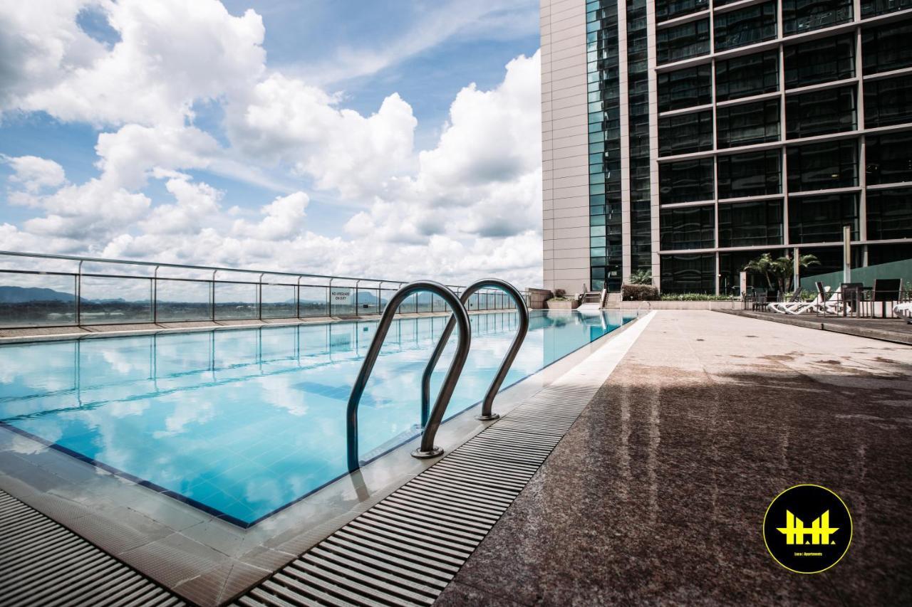 Luco Apartments @ Imperial Suites Кучінг Екстер'єр фото