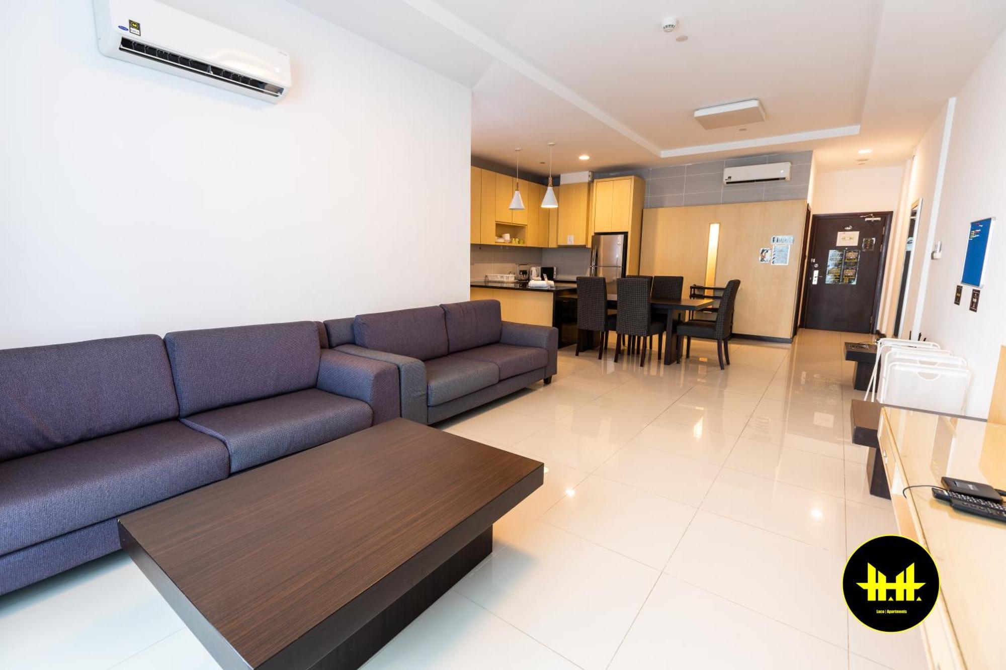 Luco Apartments @ Imperial Suites Кучінг Екстер'єр фото